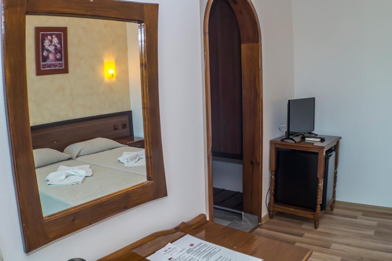 Chrystal Guest House Obzor Exterior foto