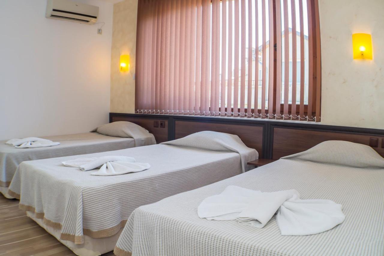 Chrystal Guest House Obzor Quarto foto