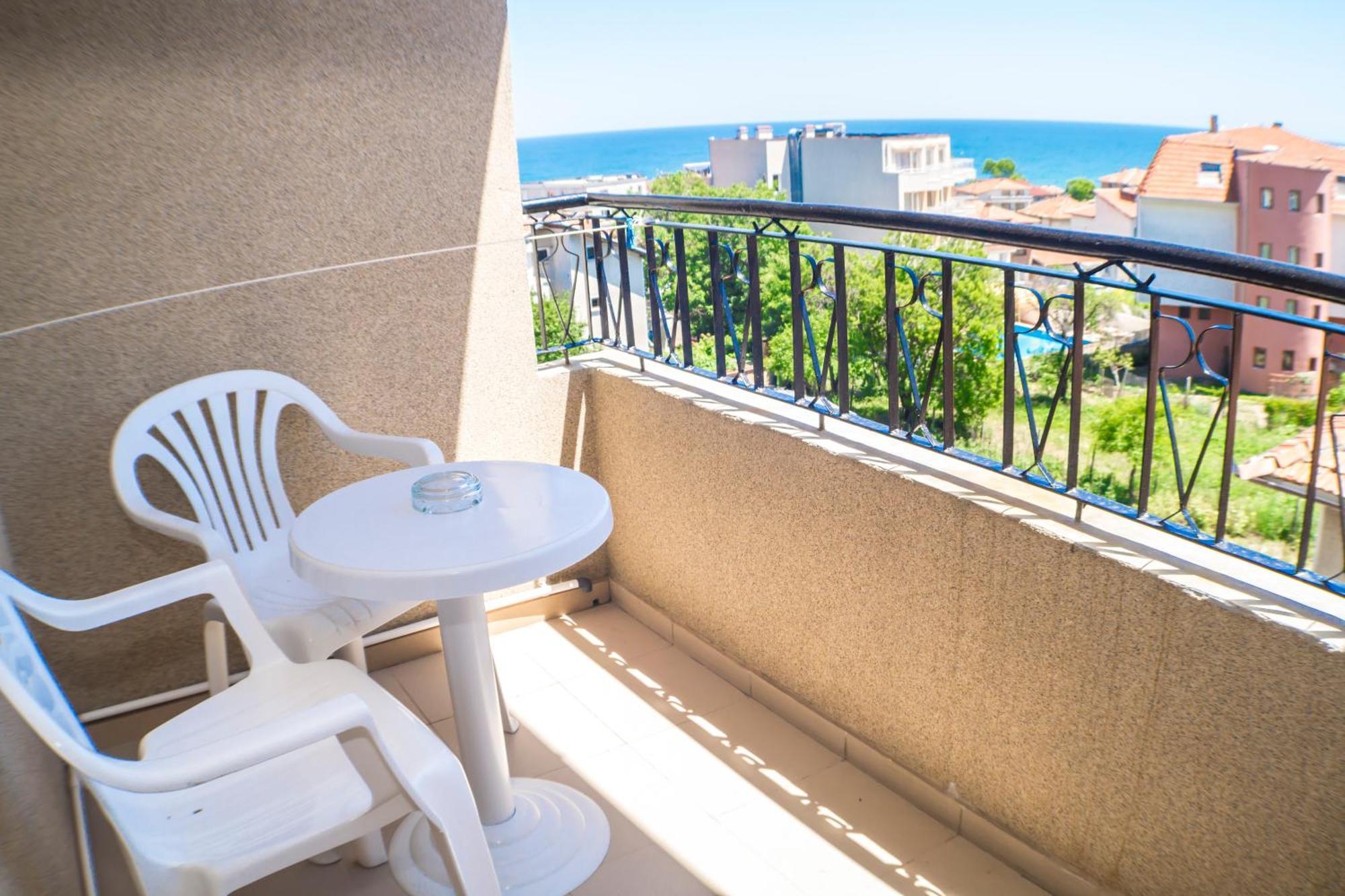 Chrystal Guest House Obzor Quarto foto